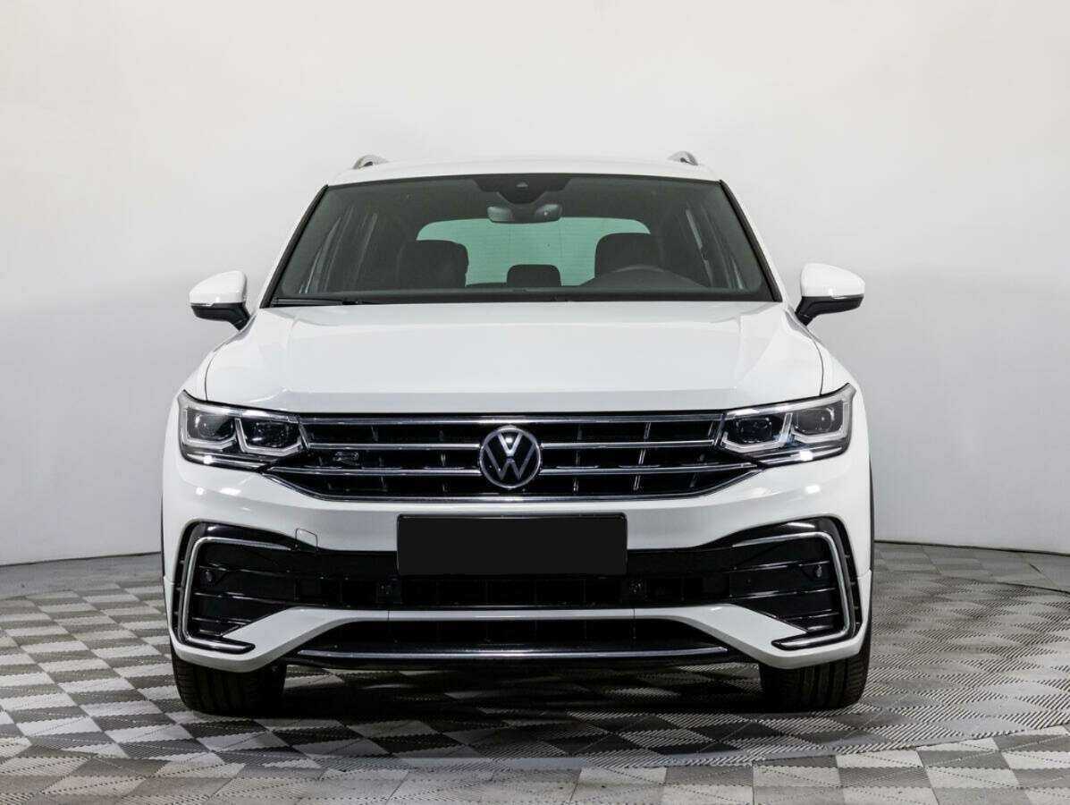 Volkswagen Tiguan, 2021 - фото №2