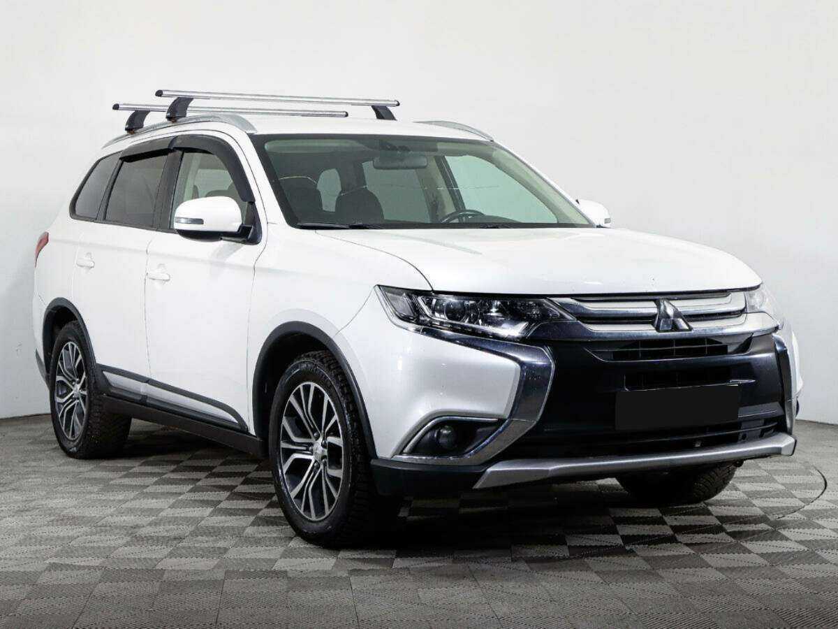 Mitsubishi Outlander, 2018 - фото №3