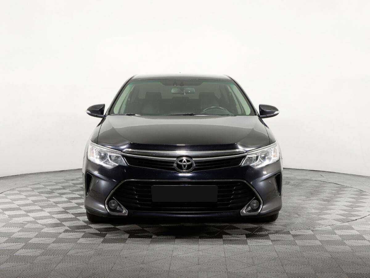 Toyota Camry, 2017 - фото №2