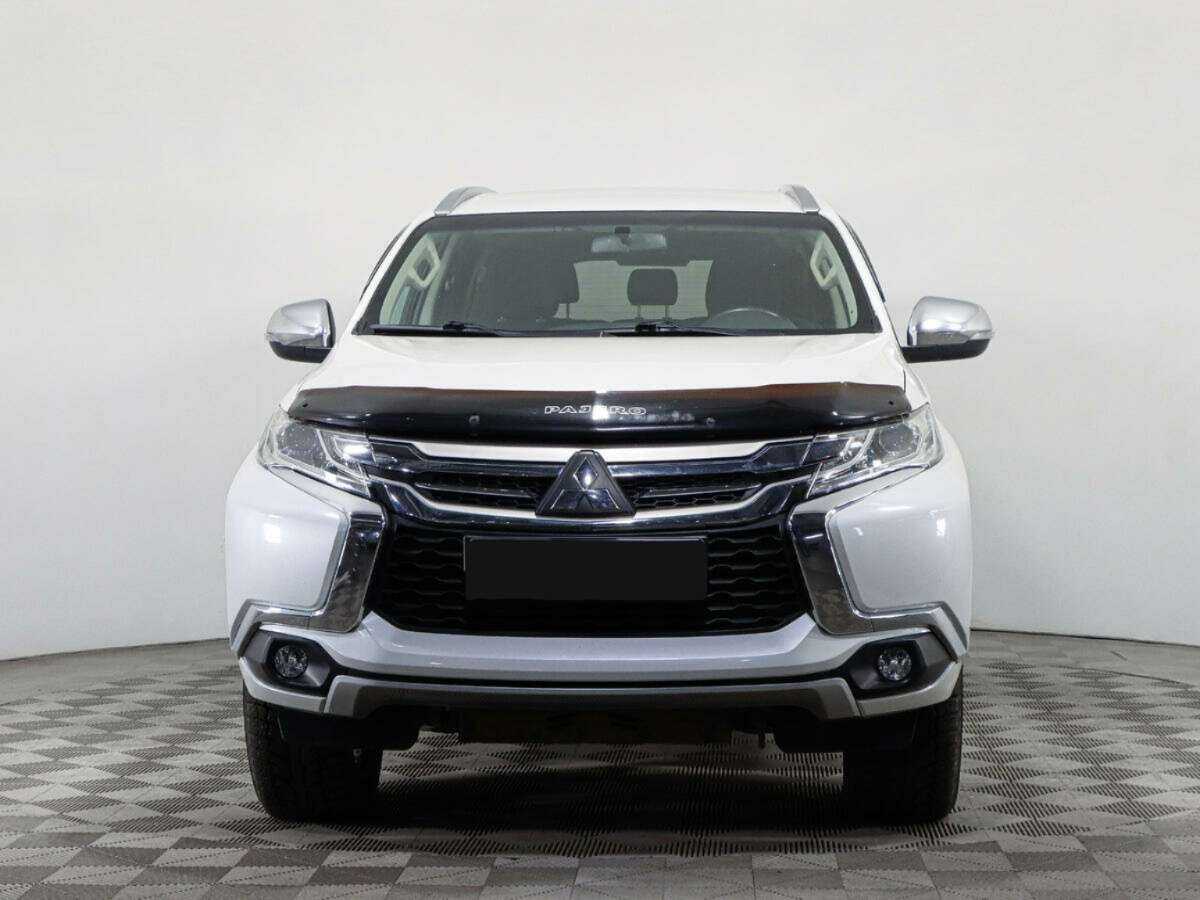 Mitsubishi Pajero Sport, 2018 - фото №2