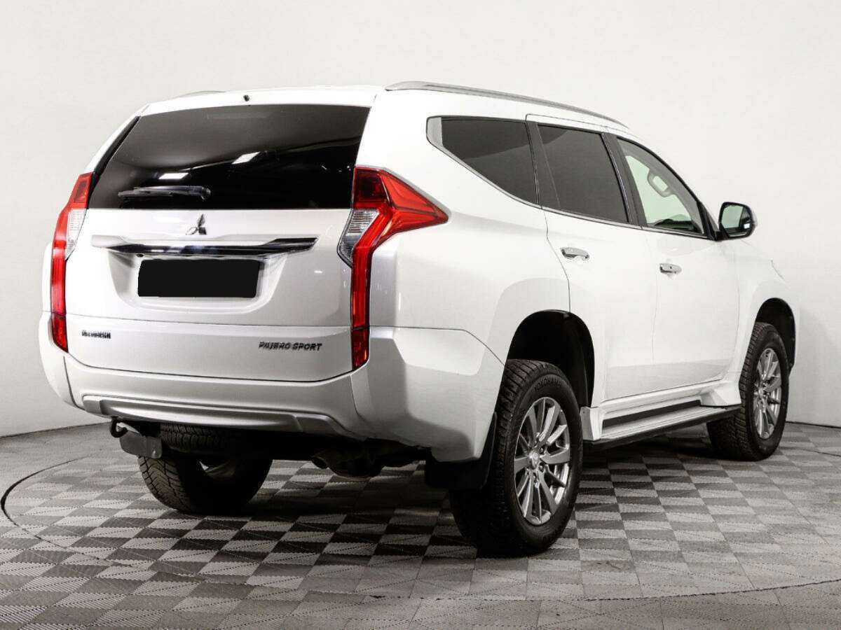Mitsubishi Pajero Sport, 2018 - фото №4