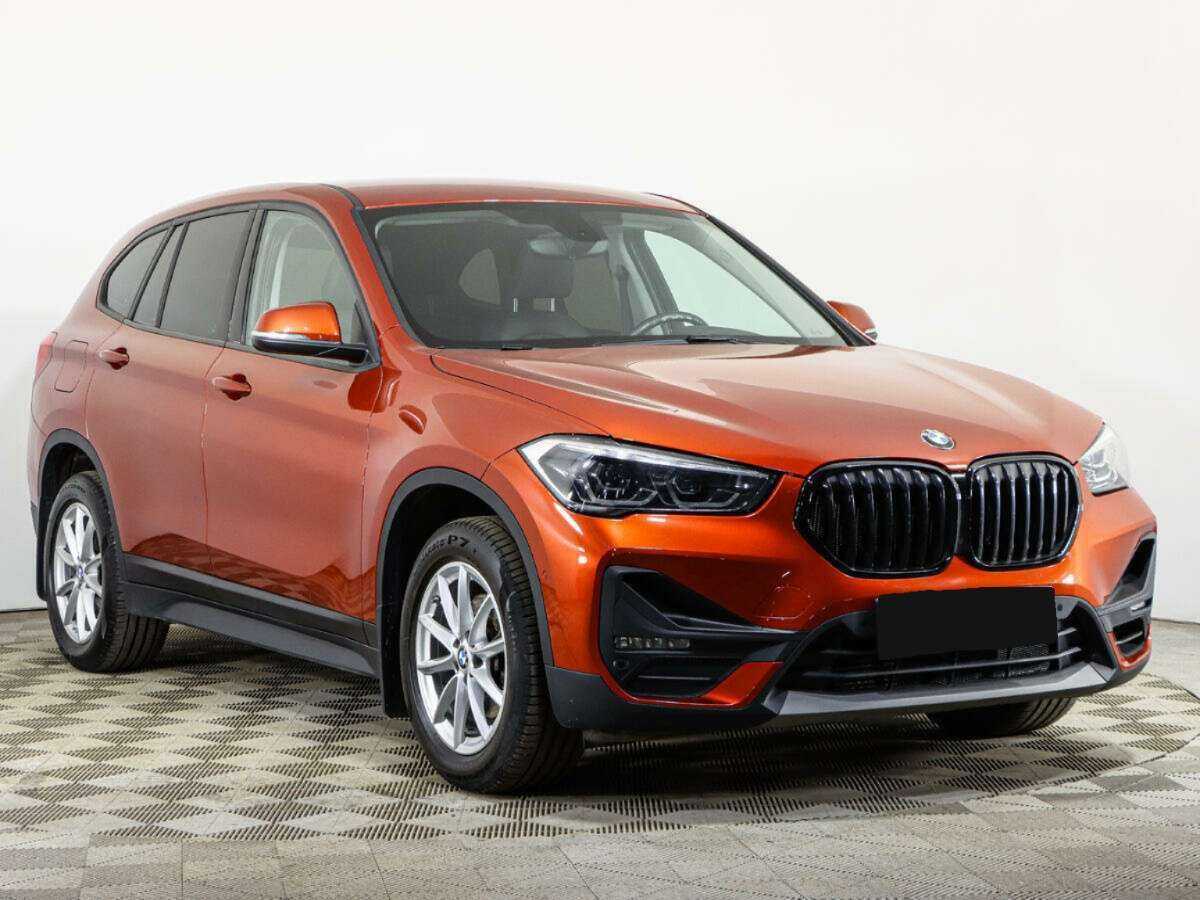 BMW X1 18i sDrive, 2020 - фото №3