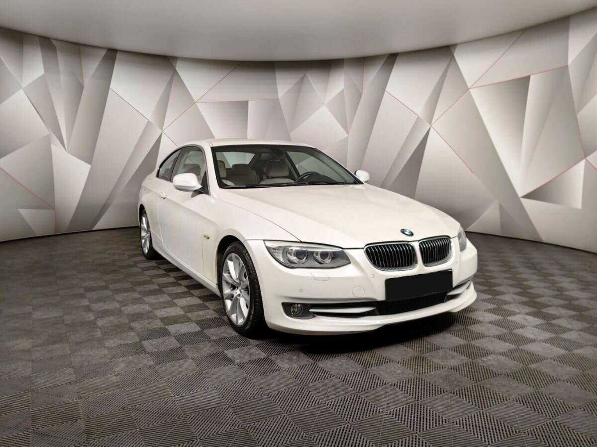 BMW 3 серии 320i, 2012 - фото №3