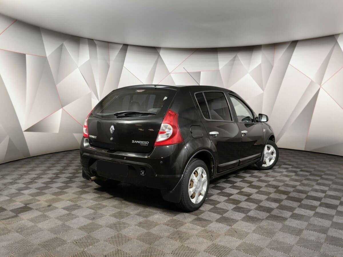 Renault Sandero, 2013 - фото №2