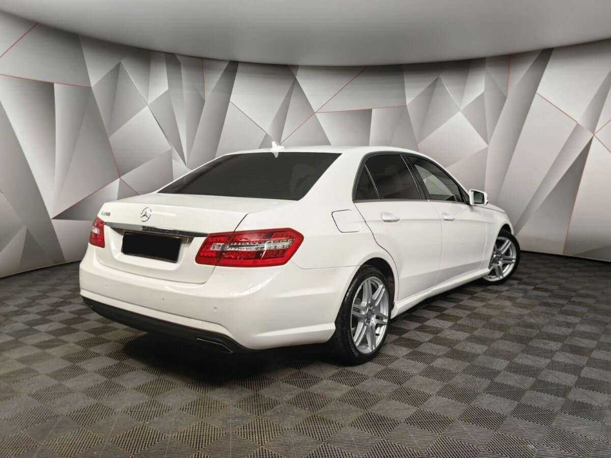Mercedes-Benz E-Класс 200 7G-Tronic, 2013 - фото №2