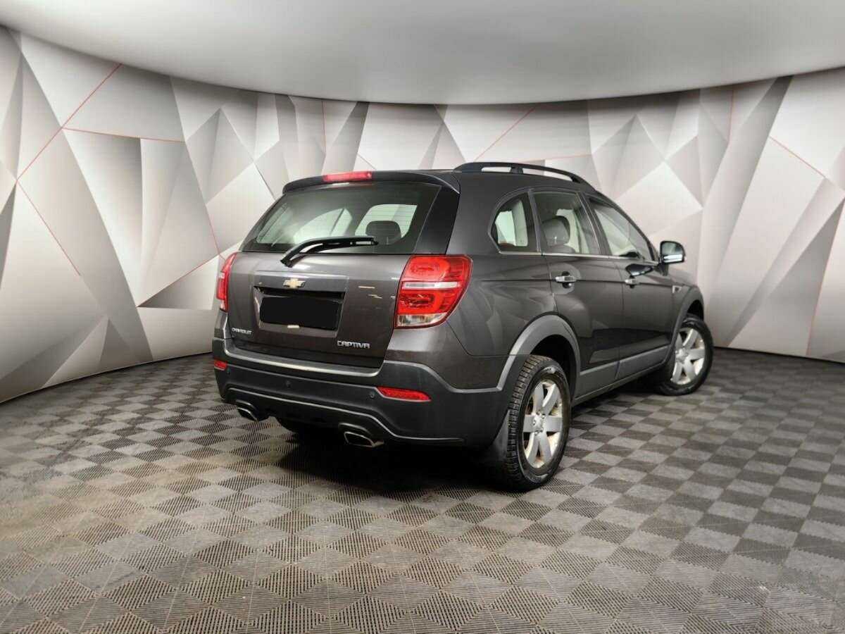 Chevrolet Captiva, 2015 - фото №2