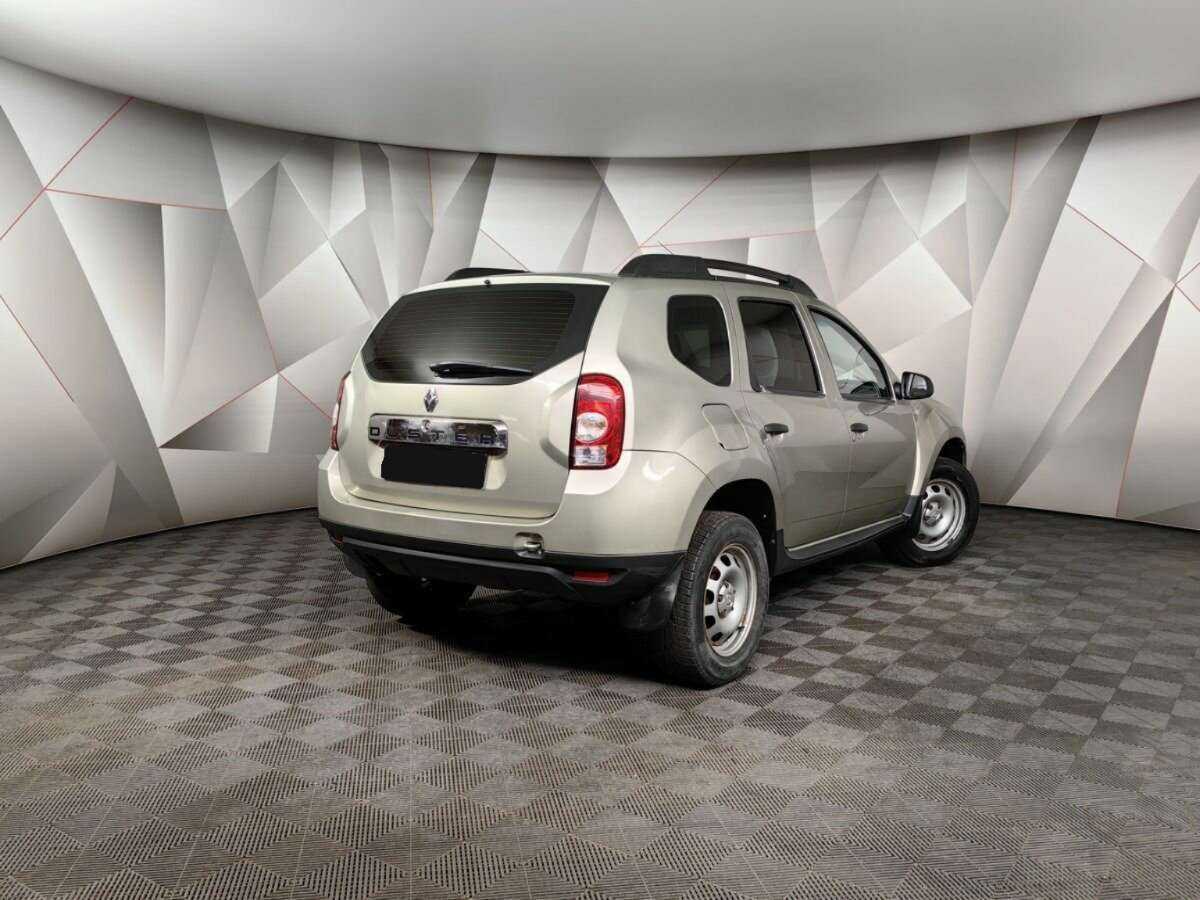 Renault Duster, 2014 - фото №2