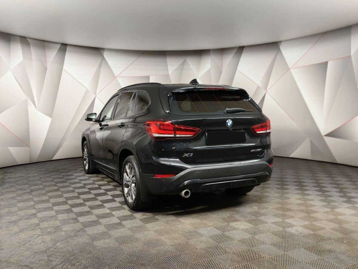 BMW X1 18d xDrive, 2020 - фото №4
