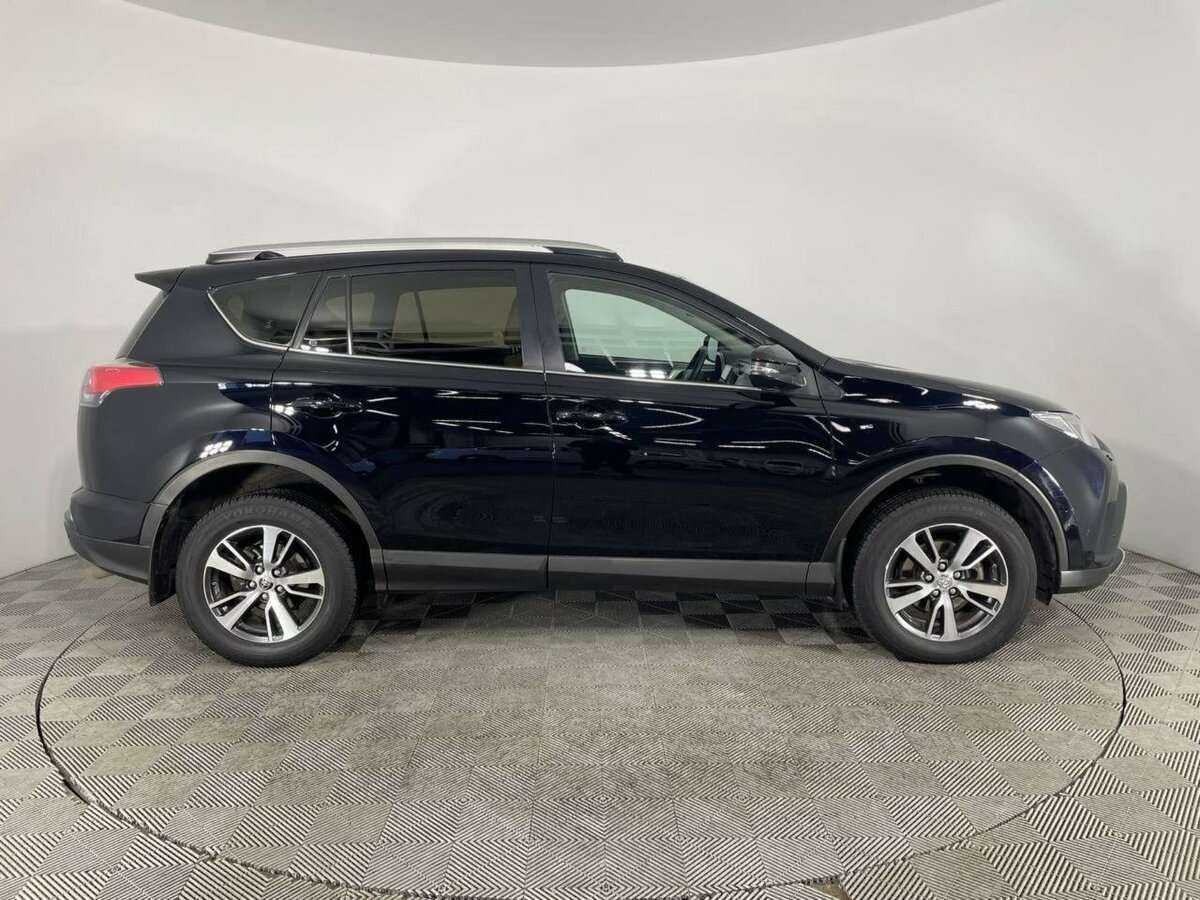 Toyota RAV4, 2018 - фото №4