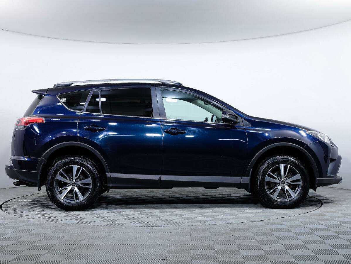 Toyota RAV4, 2019 - фото №3
