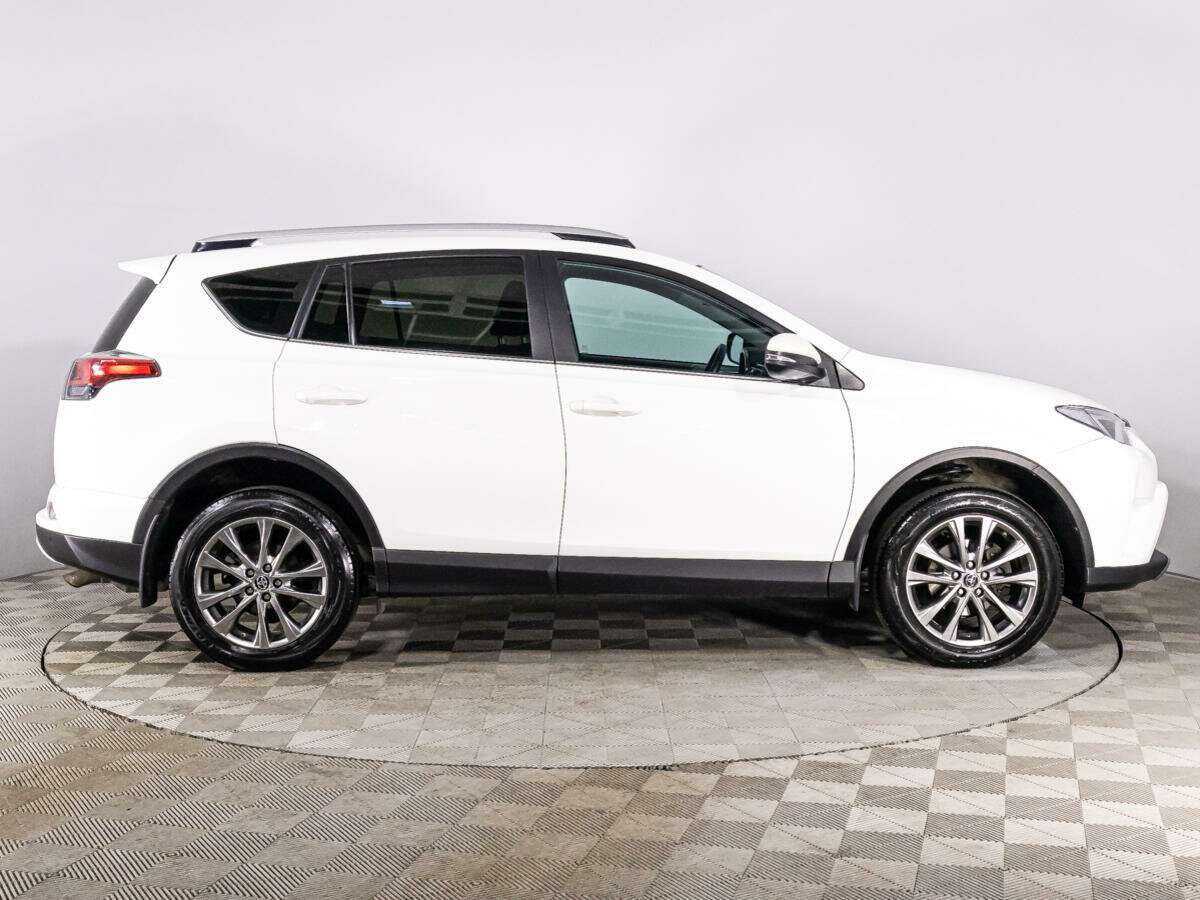Toyota RAV4, 2018 - фото №4