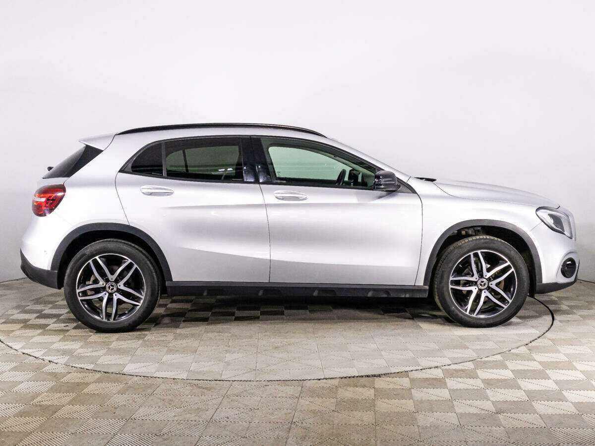 Mercedes-Benz GLA 200, 2019 - фото №4
