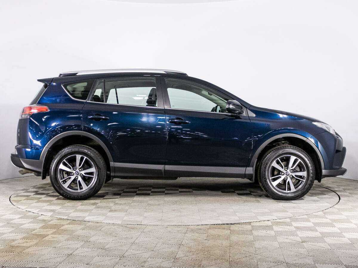Toyota RAV4, 2018 - фото №4