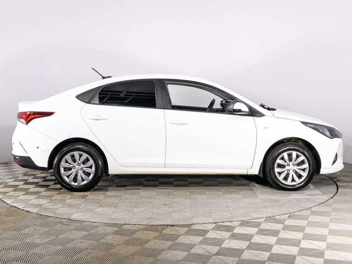 Hyundai Solaris, 2020 - фото №4