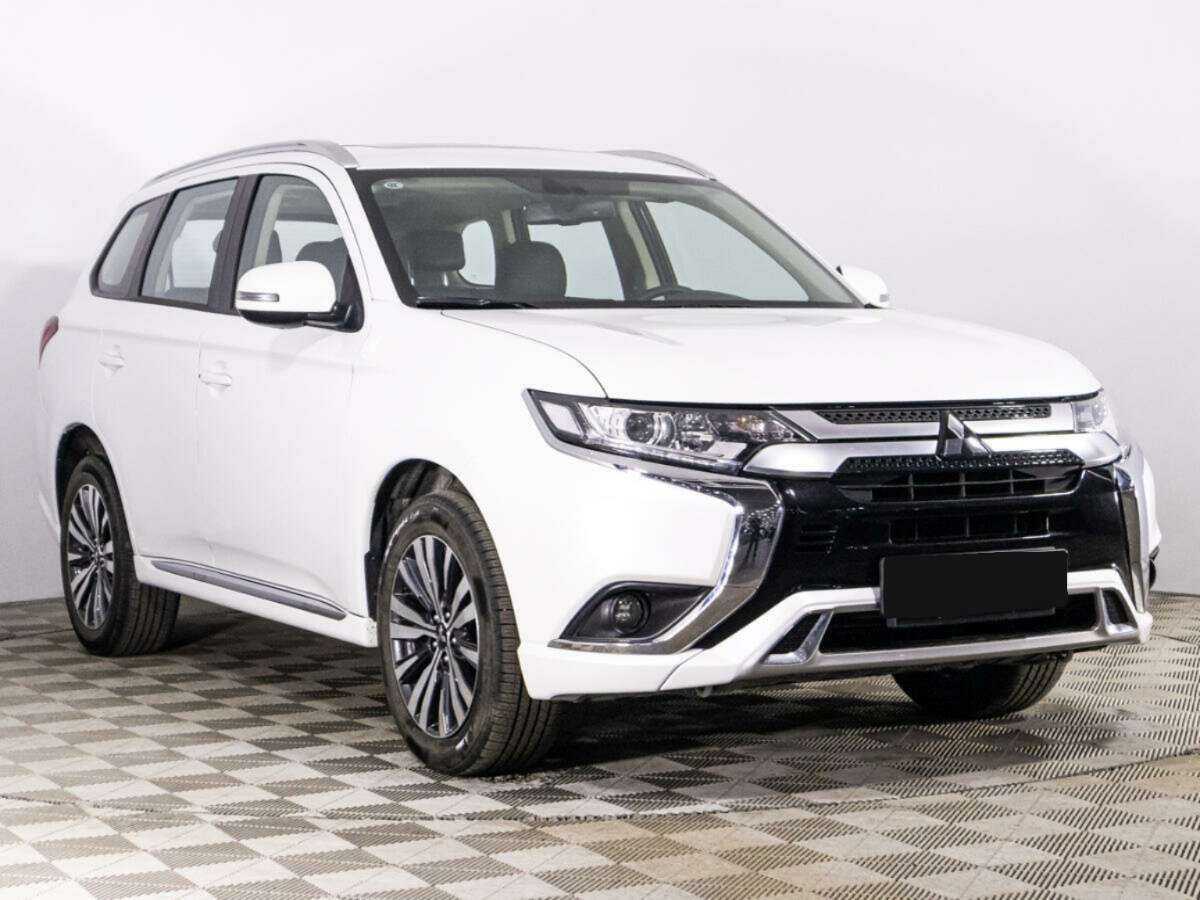 Mitsubishi Outlander, 2022 - фото №3