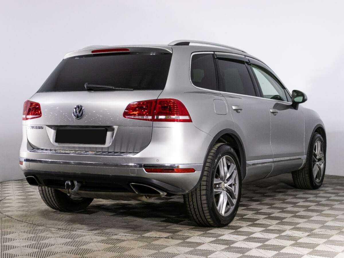 Volkswagen Touareg, 2015 - фото №4