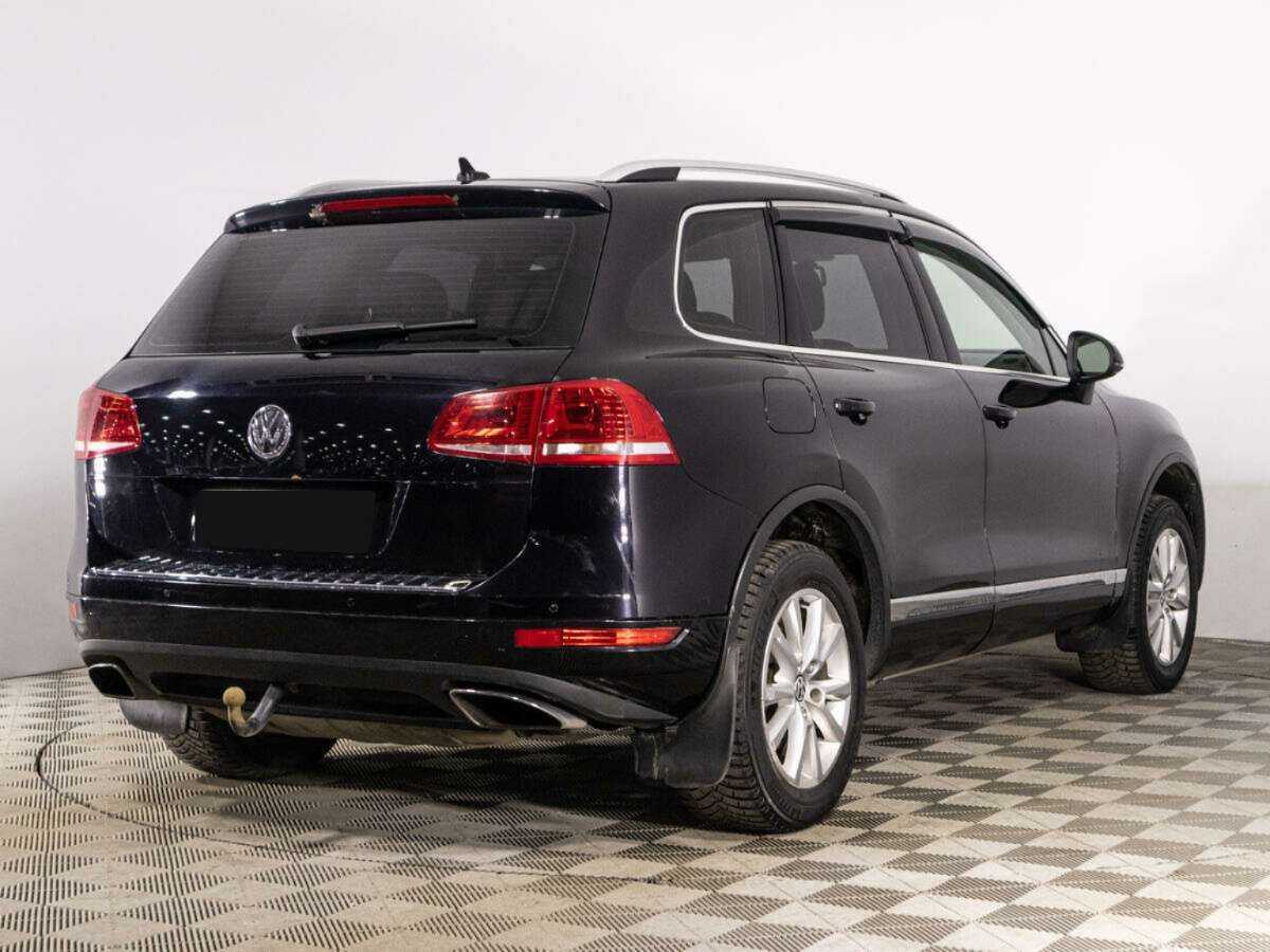 Volkswagen Touareg, 2012 - фото №4