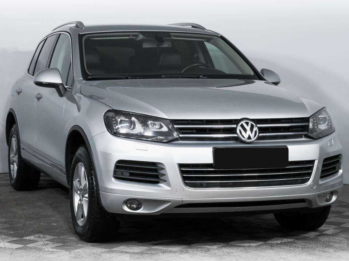 Volkswagen Touareg, 2012 - фото №3