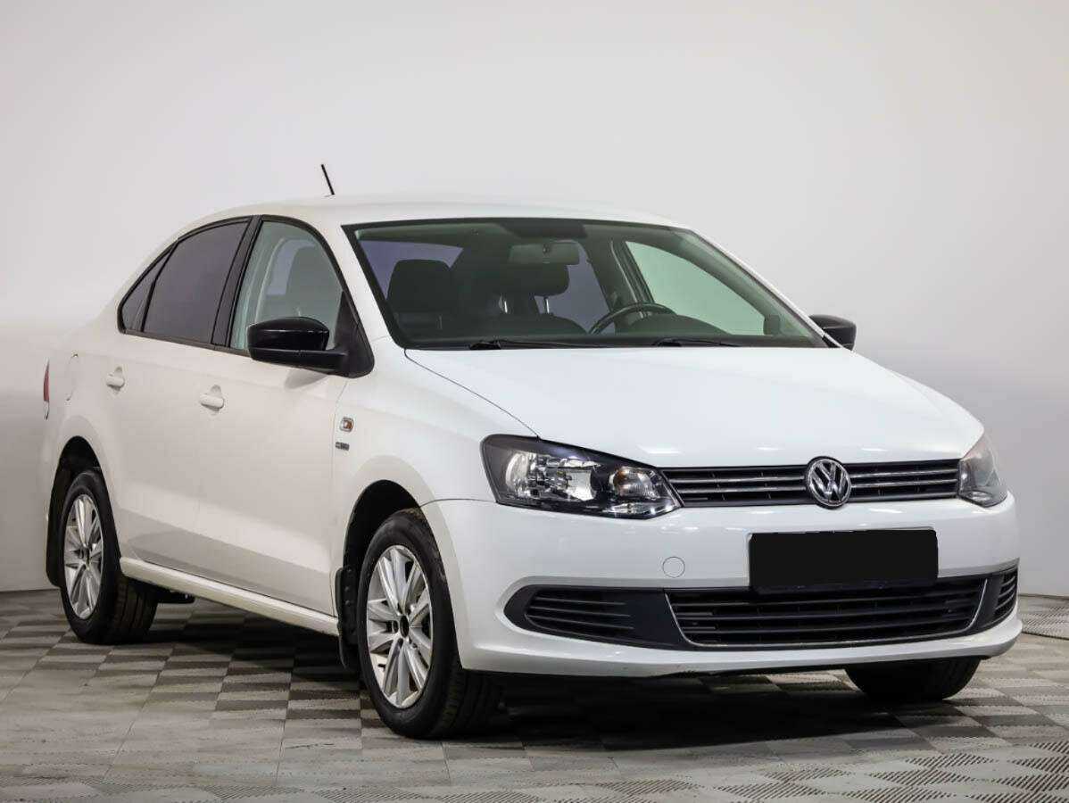 Volkswagen Polo, 2013 - фото №2