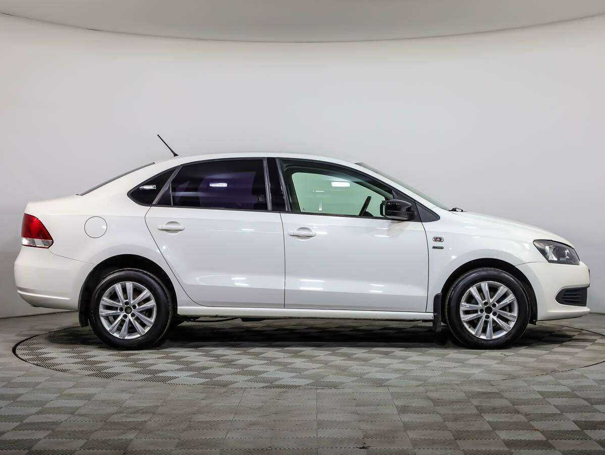 Volkswagen Polo, 2013 - фото №3