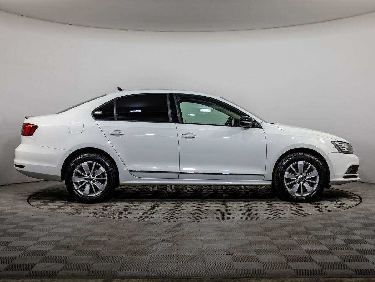 Volkswagen Jetta, 2017 - фото №3