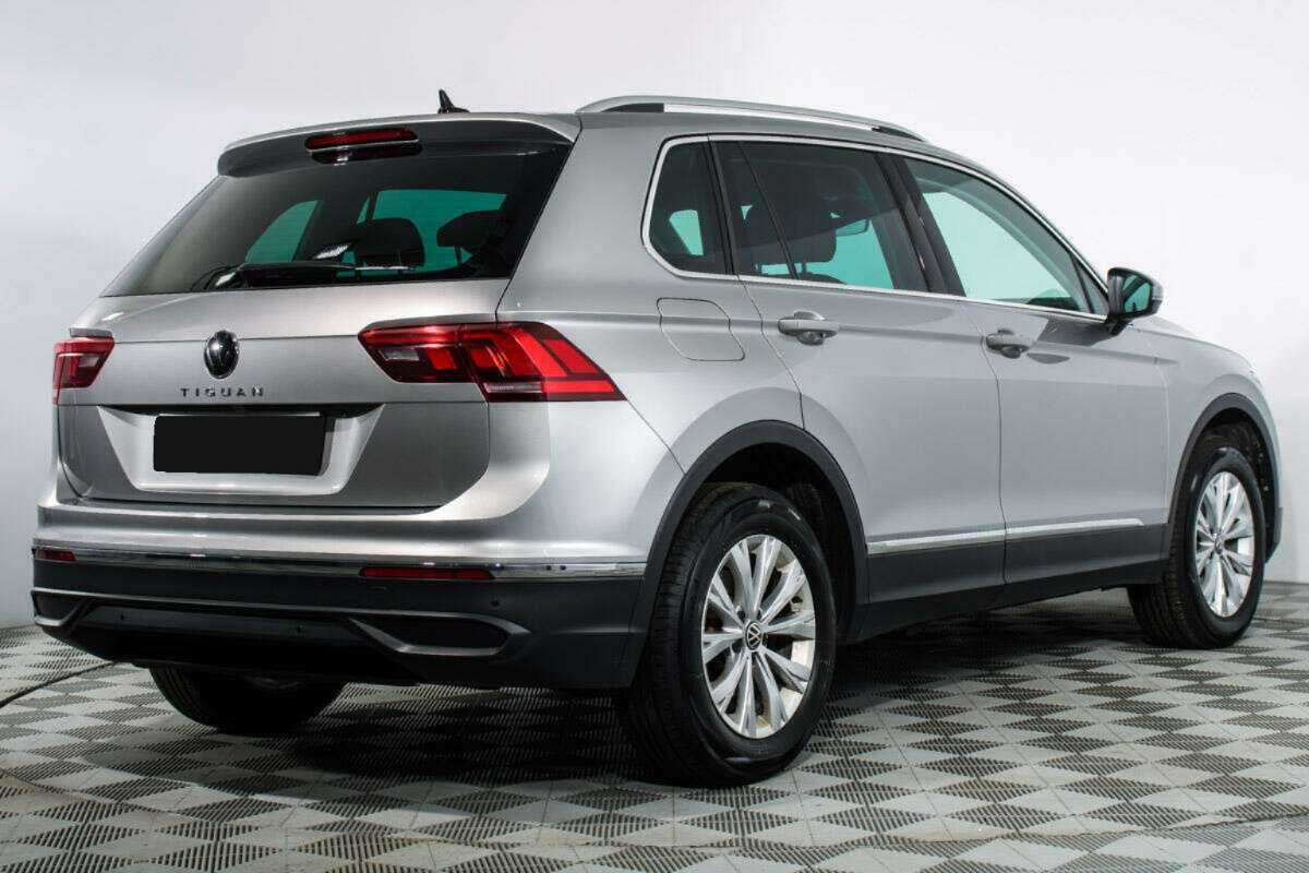 Volkswagen Tiguan, 2021 - фото №2