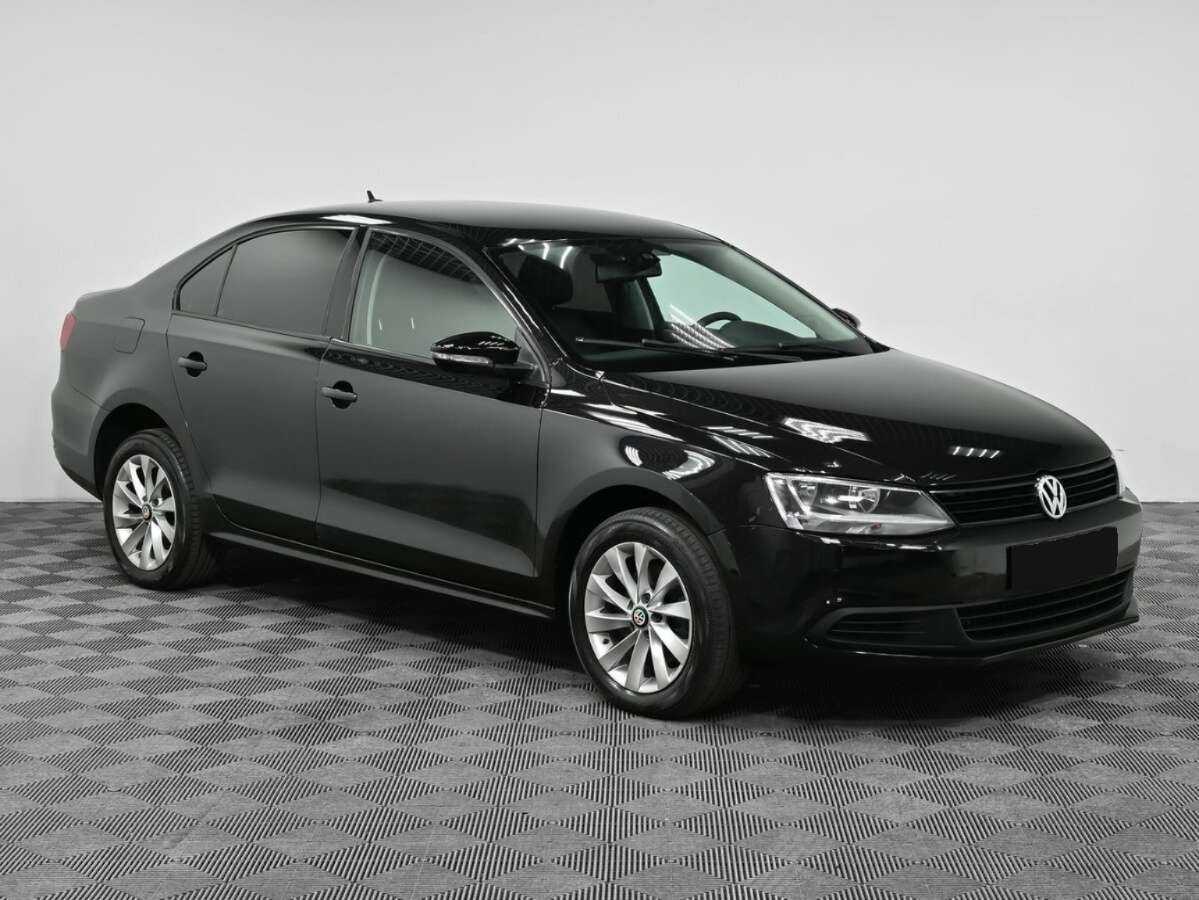 Volkswagen Jetta, 2012 - фото №3