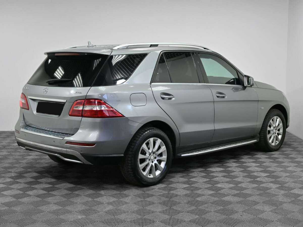 Mercedes-Benz M-Класс 350 CDI, 2012 - фото №2