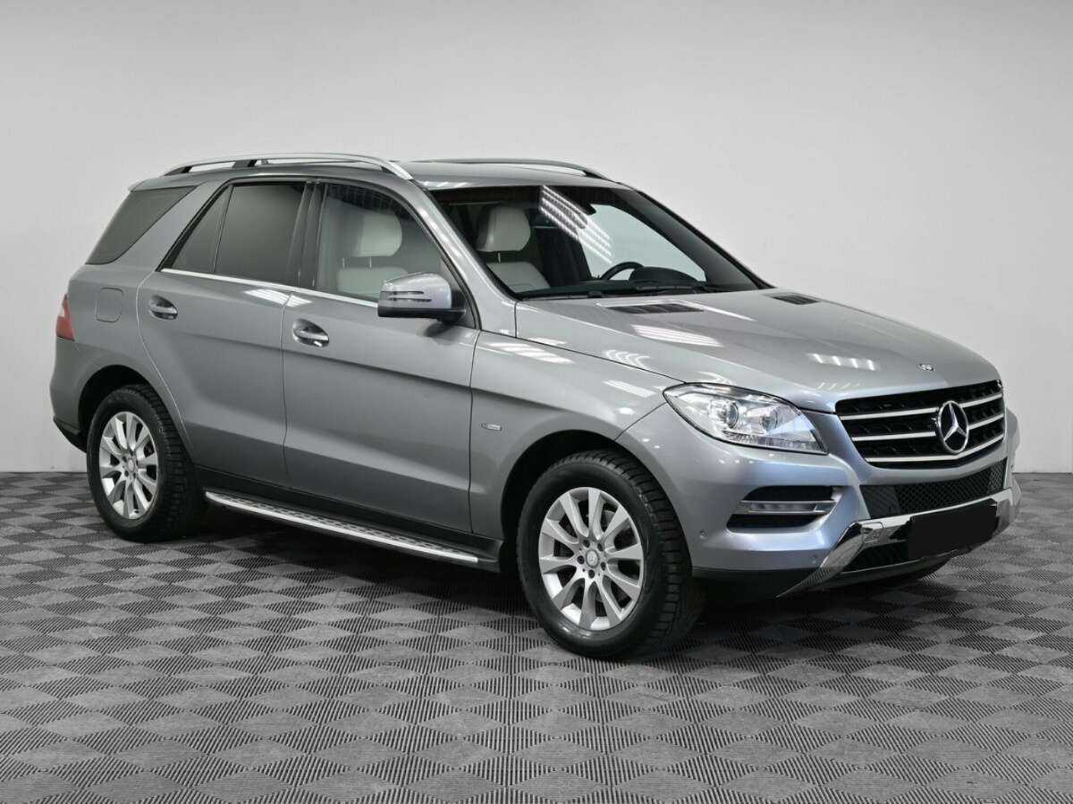 Mercedes-Benz M-Класс 350 CDI, 2012 - фото №3
