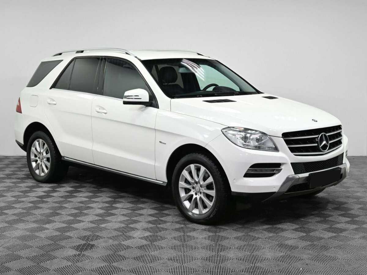 Mercedes-Benz M-Класс 350, 2012 - фото №3