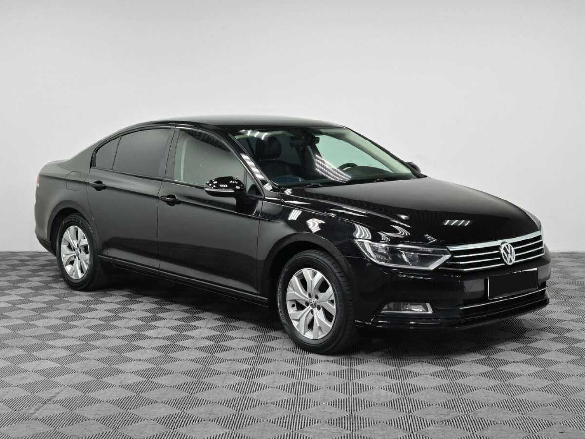 Volkswagen Passat, 2016 - фото №3