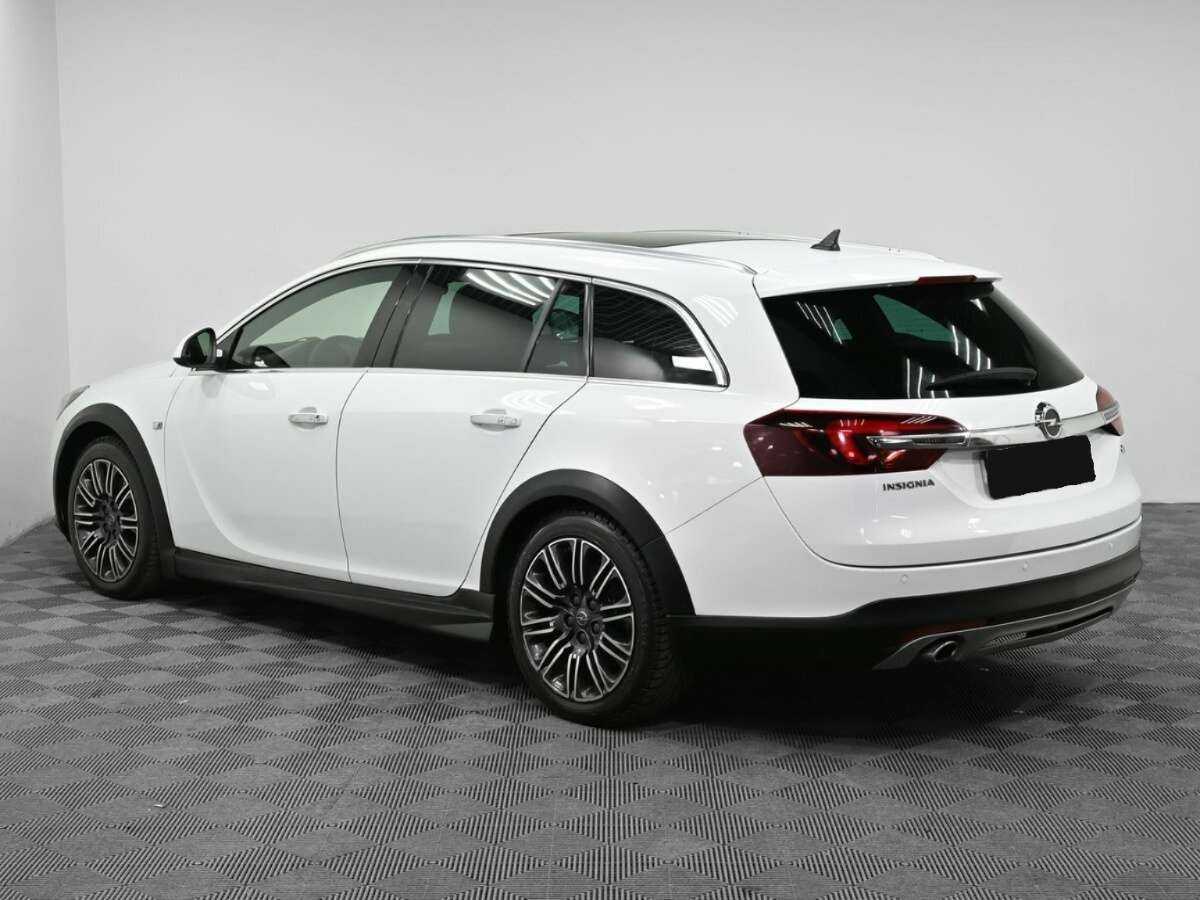 Opel Insignia Country Tourer, 2014 - фото №4