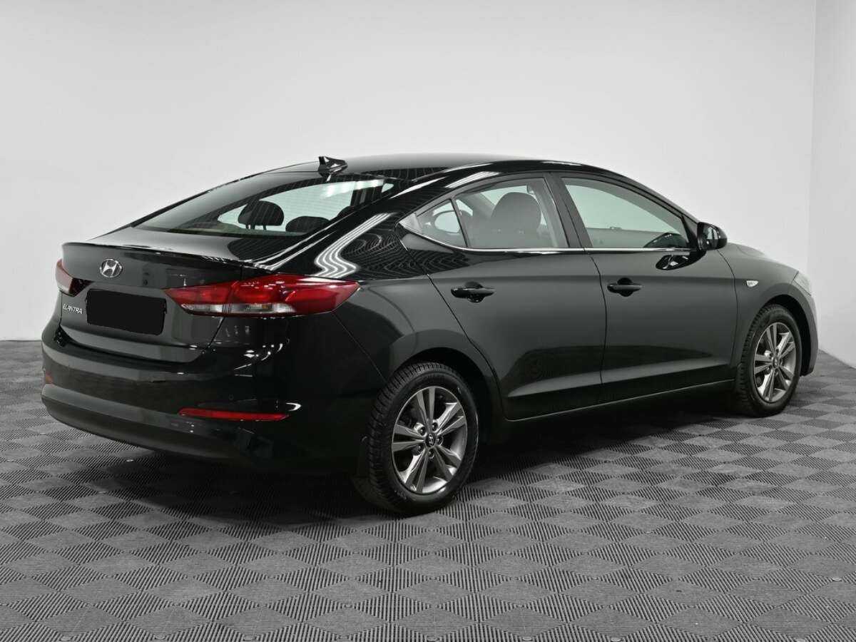 Hyundai Elantra, 2017 - фото №2