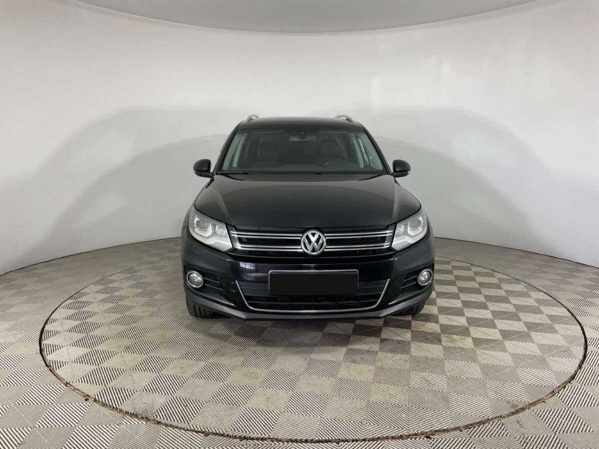 Volkswagen Tiguan, 2013 - фото №2