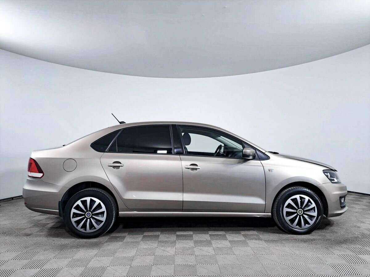 Volkswagen Polo, 2018 - фото №4