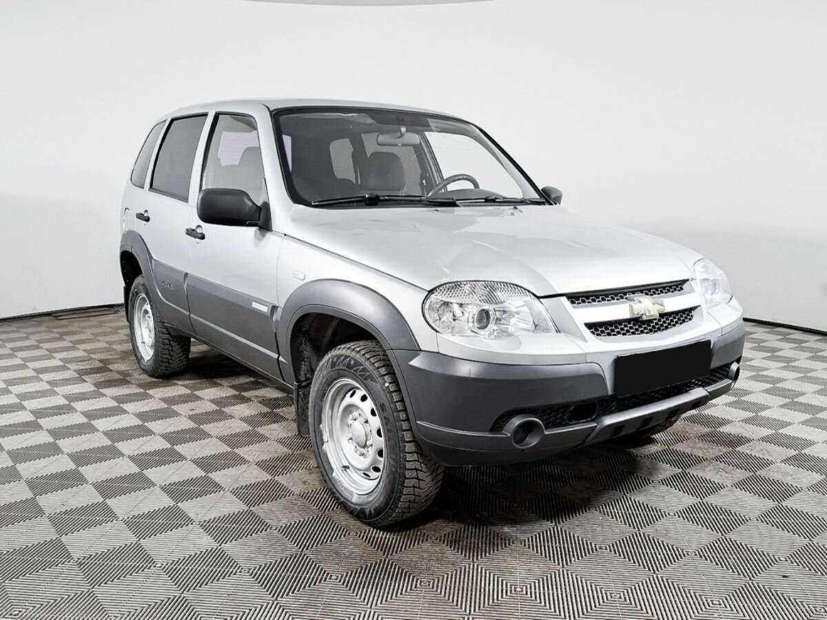 Chevrolet Niva, 2013 - фото №3