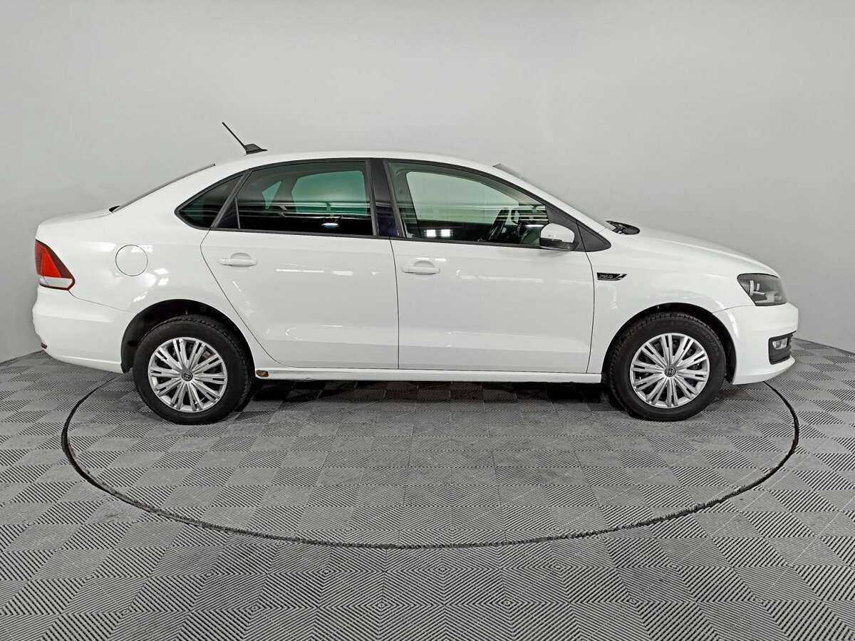Volkswagen Polo, 2018 - фото №4
