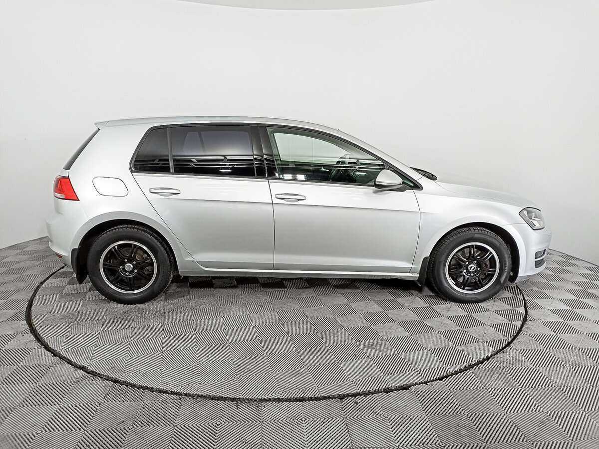 Volkswagen Golf, 2013 - фото №4
