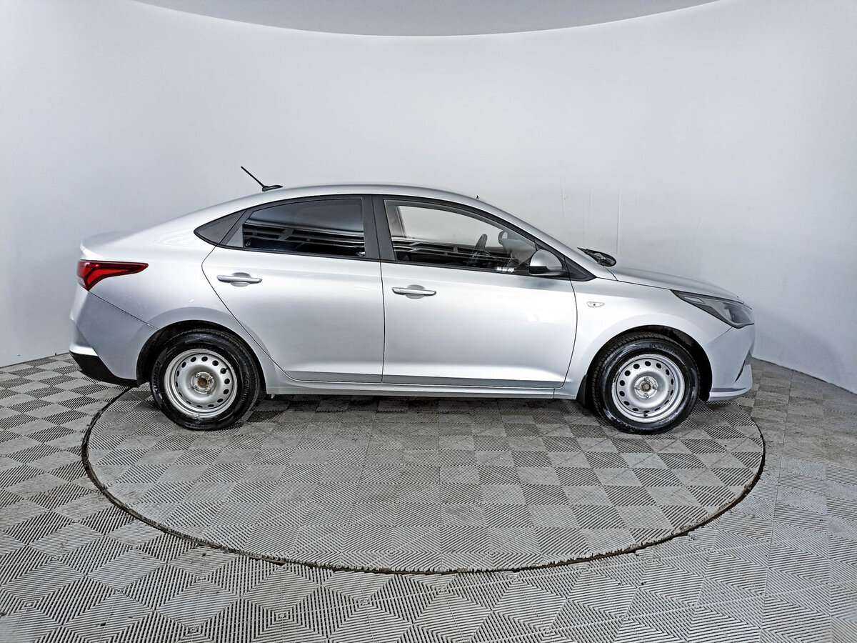 Hyundai Solaris, 2020 - фото №4