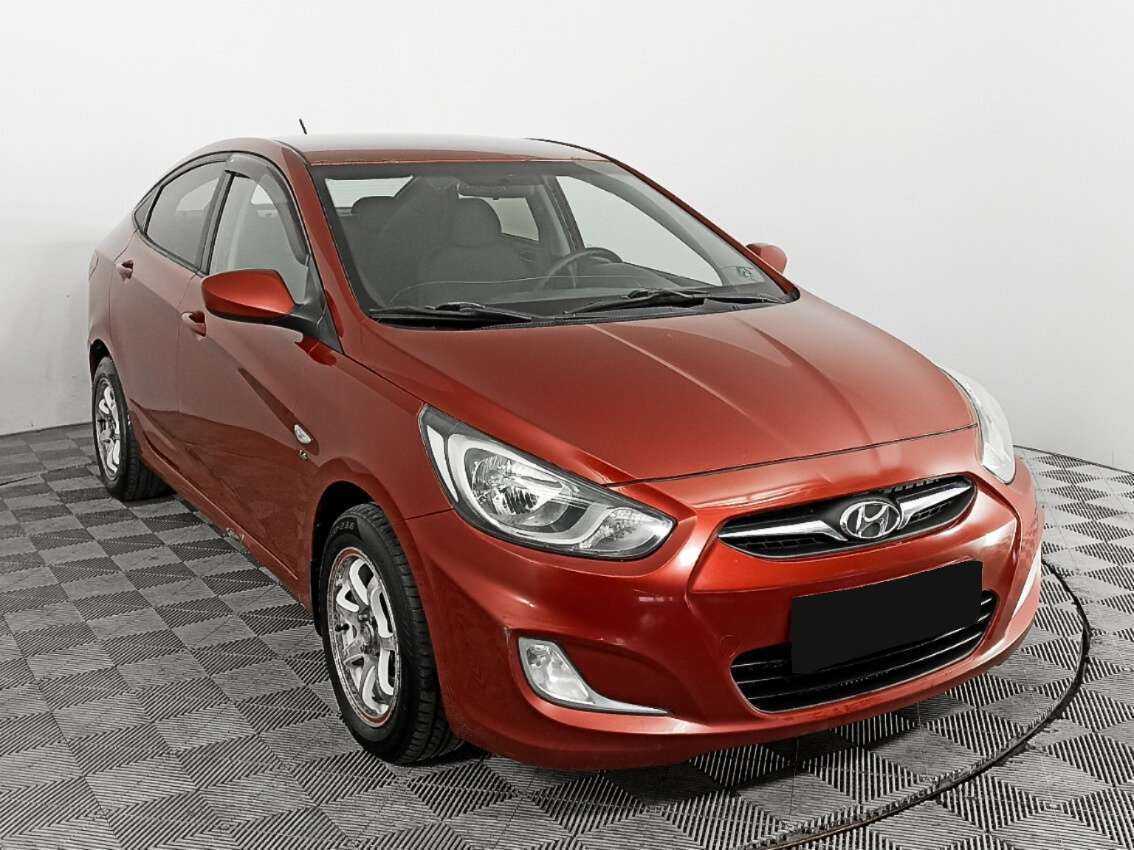 Hyundai Solaris, 2012 - фото №3