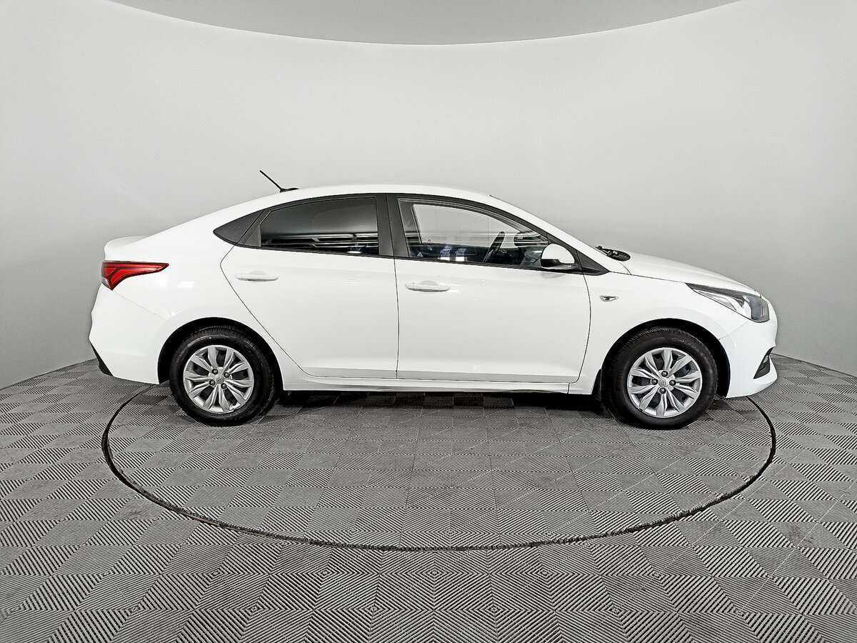 Hyundai Solaris, 2019 - фото №4