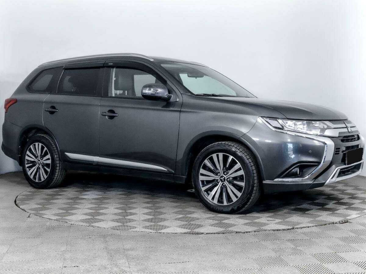 Mitsubishi Outlander, 2019 - фото №3