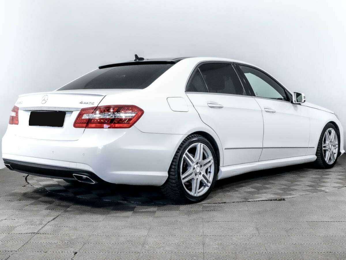 Mercedes-Benz E-Класс 350, 2012 - фото №4