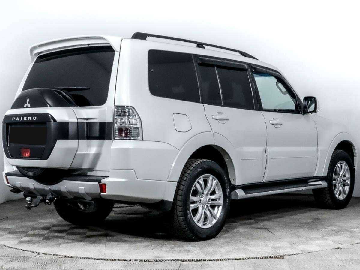 Mitsubishi Pajero, 2015 - фото №3