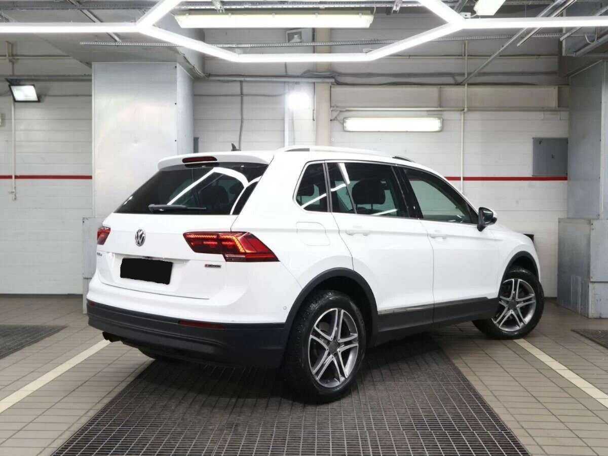 Volkswagen Tiguan, 2018 - фото №2
