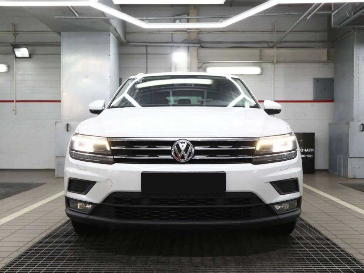 Volkswagen Tiguan, 2018 - фото №3