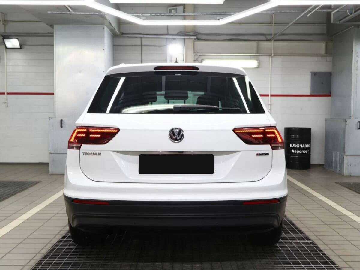 Volkswagen Tiguan, 2018 - фото №4