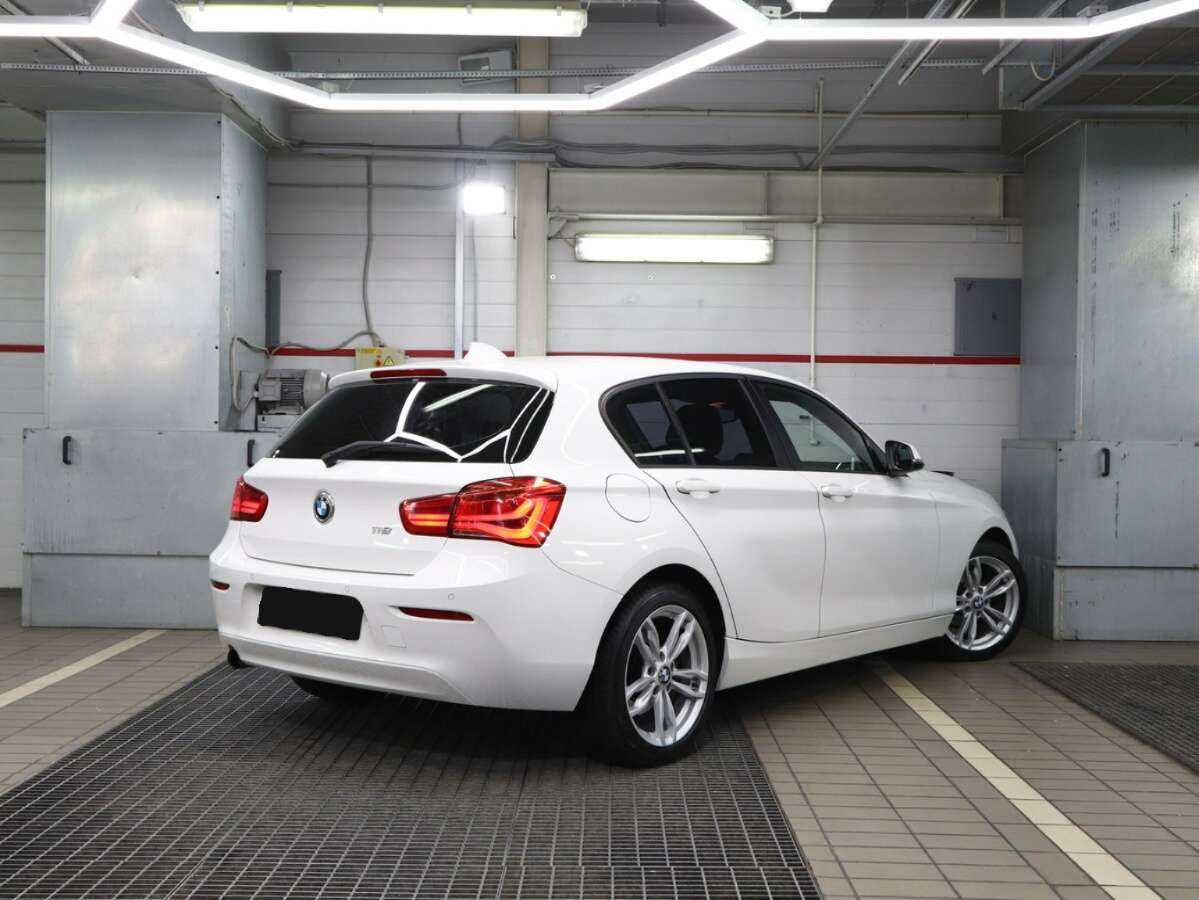 BMW 1 серии 118i, 2016 - фото №2