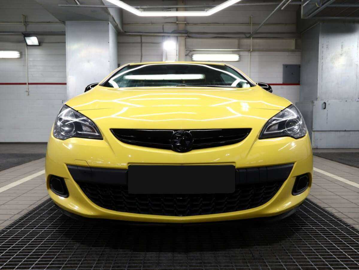Opel Astra GTC, 2014 - фото №2
