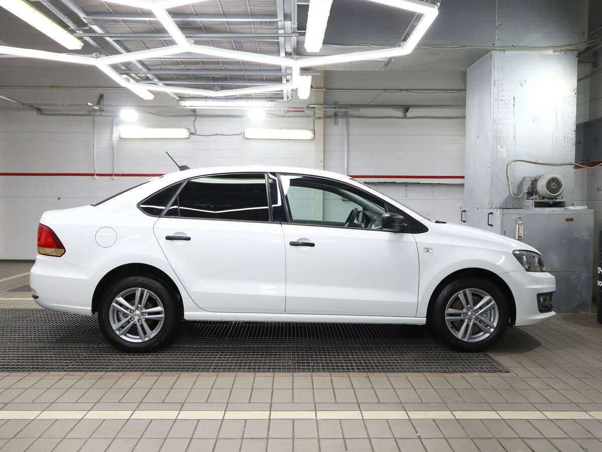 Volkswagen Polo, 2017 - фото №3